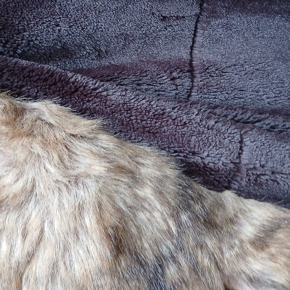 Gallery Womens Brown Long Sleeve Fur Collared  Trench Coat Size Medium - Picture 11 of 12